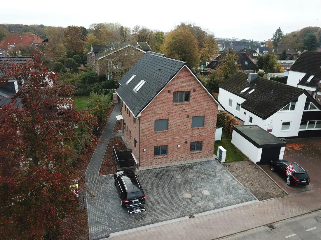 Luftaufnahme des Mehrfamilienhauses Christian-Westphal-Straße 9 in Grömitz